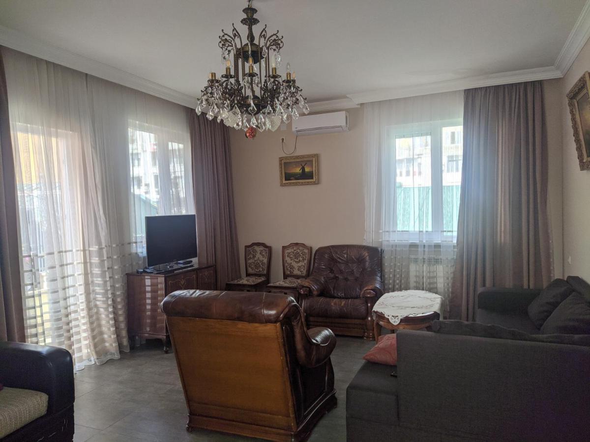 Guest House Kldiashvili Batumi Exterior photo