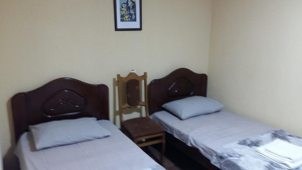 Guest House Kldiashvili Batumi Exterior photo